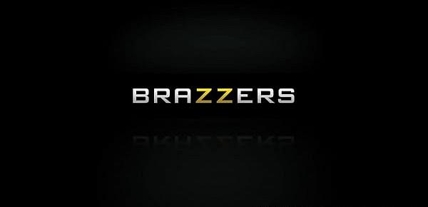  Brazzers - Teens Like It Big - (Jade Amber, Xander Corvus ) - Trailer preview
